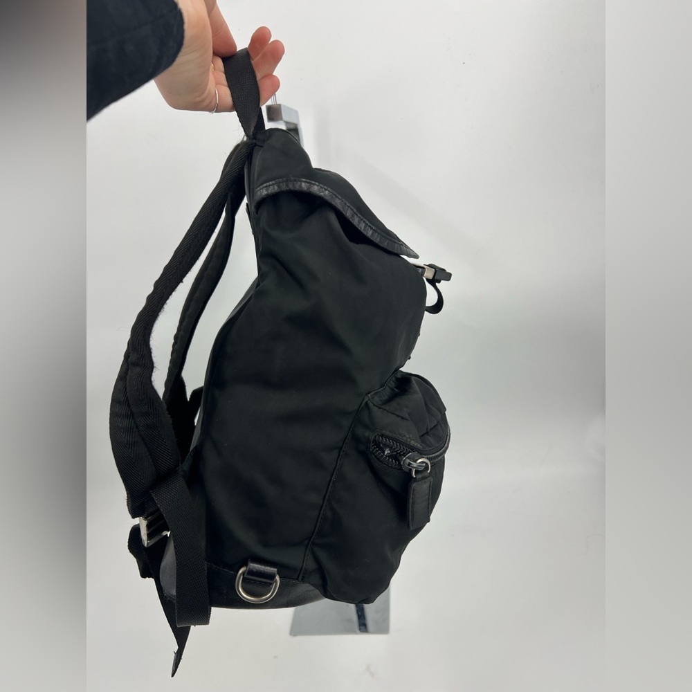 Prada backpack - Picture 3 of 12